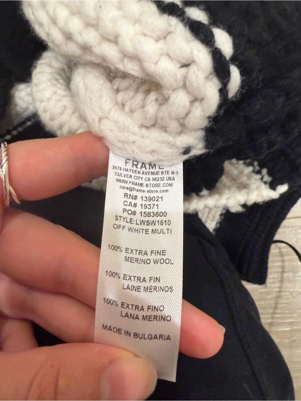 Frame Sweater - Picture 5 of 8